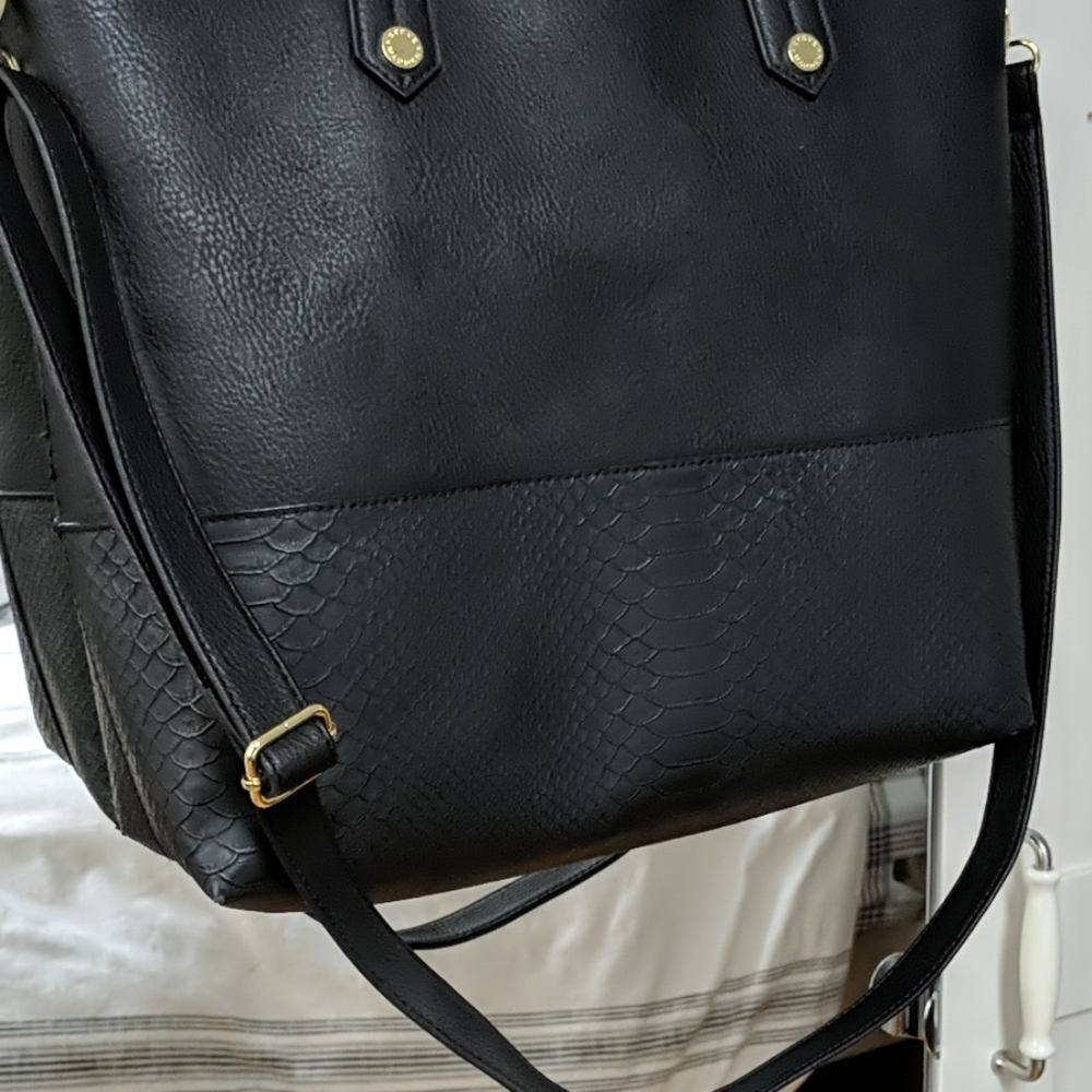 EC Steve Madden tote crossbody black snakeskin